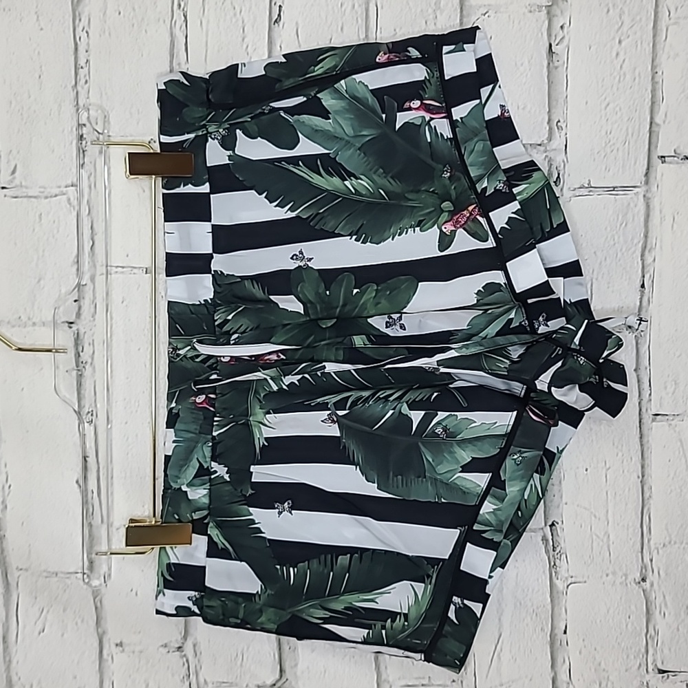 Revolve Plush Silky Stripe Jungle Pajama Set - NVR WORN - Picture 7 of 16